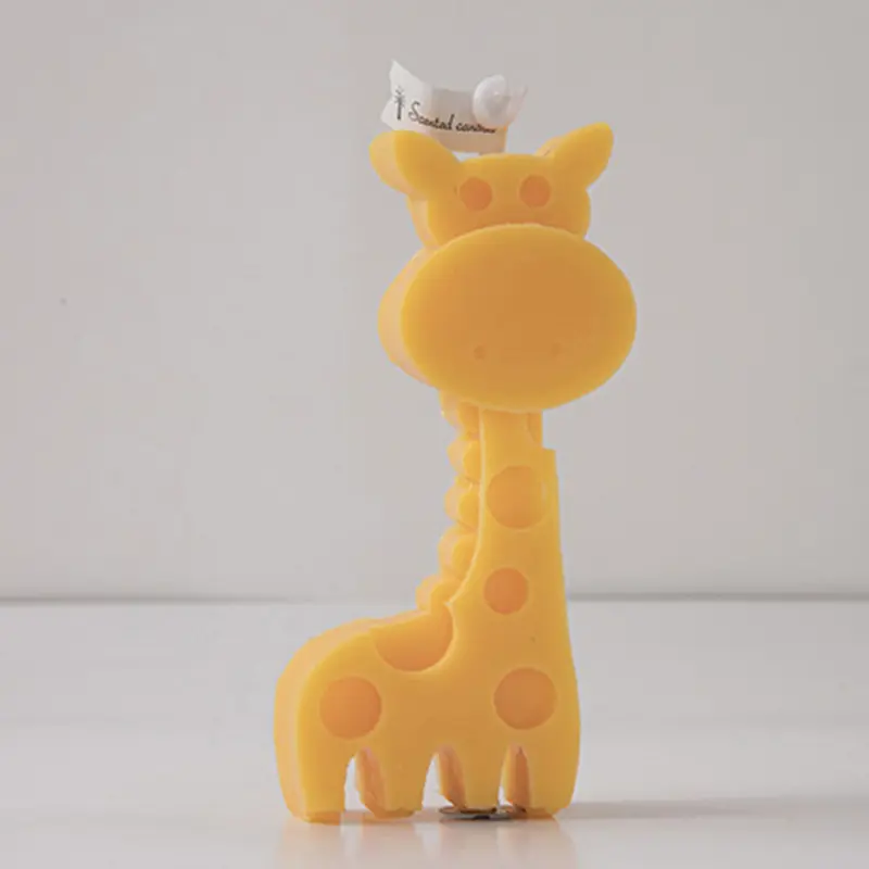 Animal cartoon shaped aromatherapy candle customized for children and gifts
